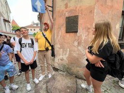 4476040779212575464688617381702331636664976n